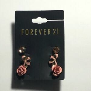 Forever 21 Fashion Jewelry Bow and Flower Earring Set